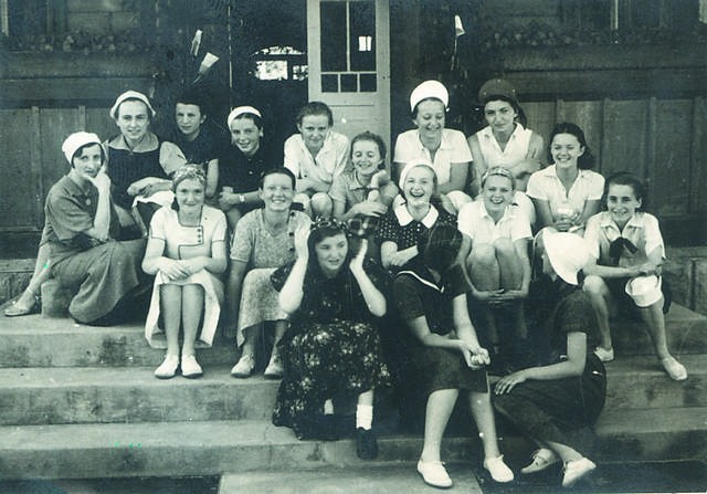 Dziewczęta uwielbiały wyjeżdżać na wakacje do Meczyszcza. Szkoła miała w tej miejscowości luksusowy ośrodek wczasowy.