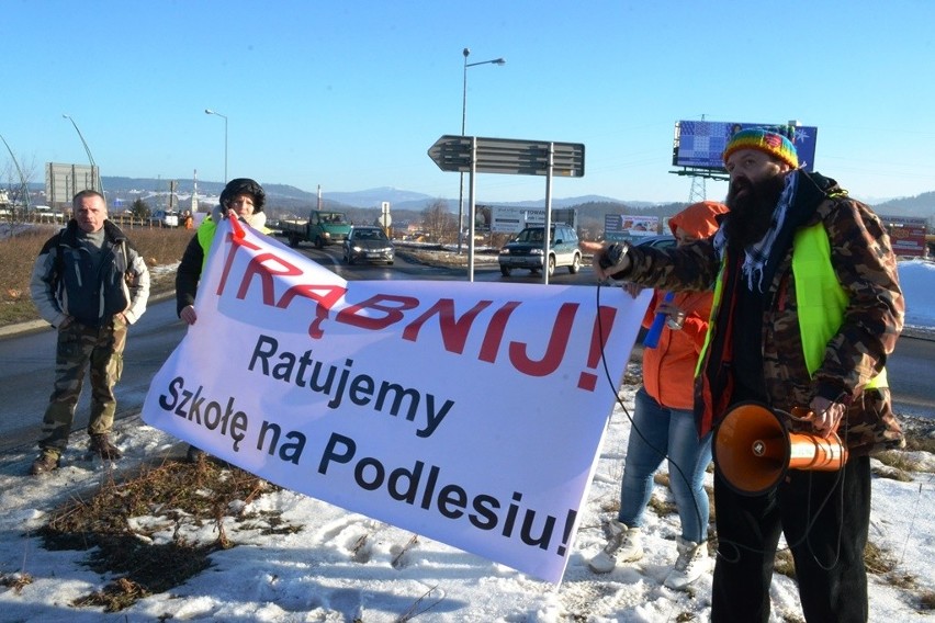 Wielkie trąbienie w Żywcu. Dla szkoły na Podlesiu