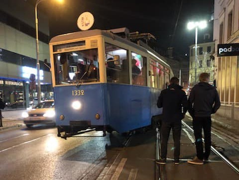 Tramwaje stanęły w centrum. Wykoleił się tramwaj turystyczny