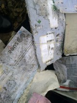 Dokumenty z danymi z Urzędu Stanu Cywilnego w Przysusze porzucone na wysypisku śmieci w Radomiu
