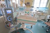 Lekarze ze szpitala na Siemiradzkiego w Krakowie dzięki sprawnej i szybkiej akcji uratowali życie noworodka
