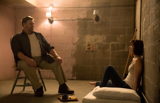 John Goodman i Mary Elizabeth Winstead na planie filmu "Cloverfield Lane 10"