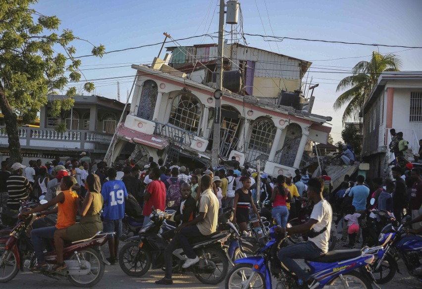 Trzęsienie ziemi uderzyło w Haiti. Zginęły co najmniej 304 osoby. Ponad 1800 Haitańczyków zostało rannych