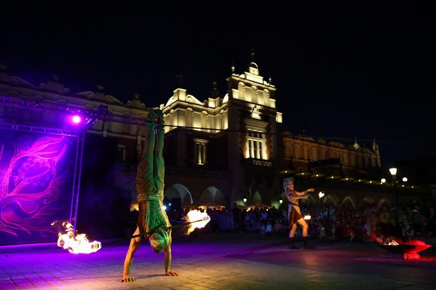 Rynek znowu będzie sceną. Z teatrami ulicznymi wystąpią muzycy, żonglerzy, cyrkowcy