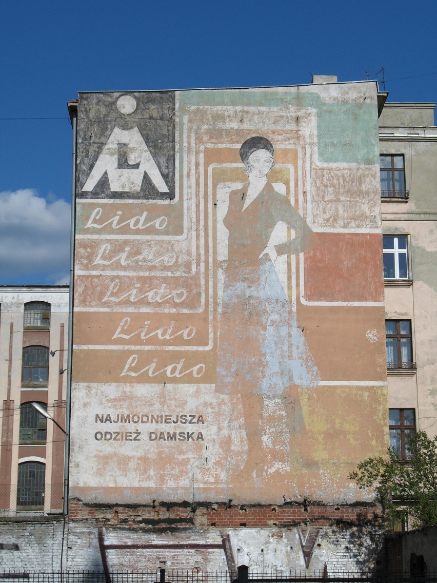 Reklama zakładów „Lido” zamykała ulicę Kopernika