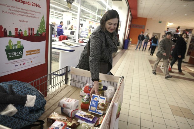 W ostatni weekend listopada w wielu opolskich sklepach odbyła się świąteczna zbiórka  żywności. Wszystkie artykuły, które Opolanie chętnie wkładali do koszy, trafią do najbiedniejszych.