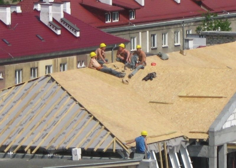 Wymarzona przerwa obiadowa na dachu w centrum miasta (zdjęcia, film)