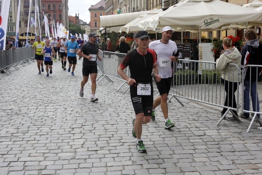 Maraton Wrocław - ZDJĘCIA - zawodnicy z numerami 2001 - 2200