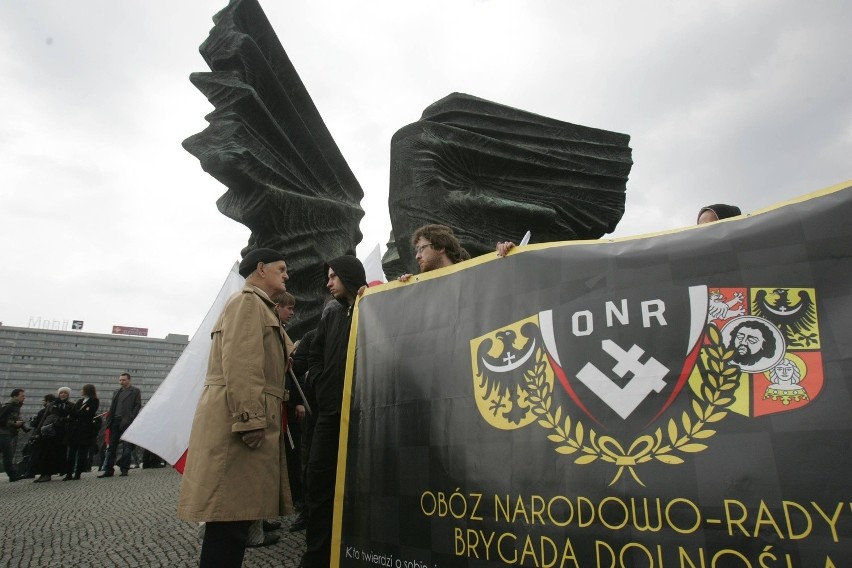 Marsu członków Obozu Narodowo-Radykalnego w Katowicach