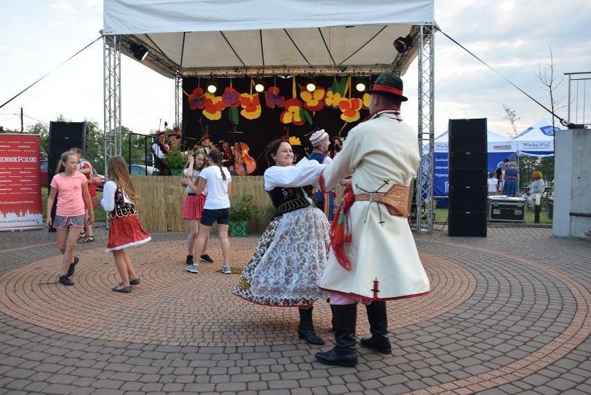 Festiwal Godki 2018. Znamy wyniki konkursów na najlepszych gawędziarzy, tancerzy, śpiewaków [NOWE ZDJĘCIA]