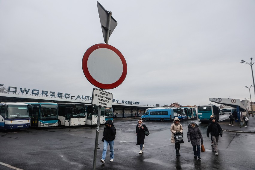 Budowa nowoczesnego dworca autobusowego w Rzeszowie znowu się opóźni - zobacz dlaczego 