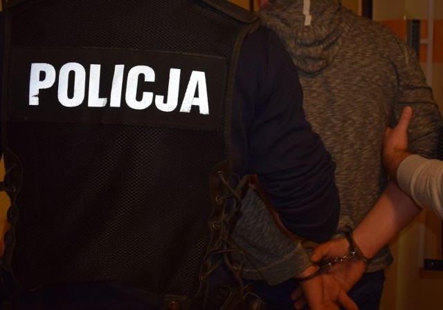 Chojnicki sąd tymczasowo aresztował obu 25-letnich mieszkańców powiatu starogardzkiego, 19-latek ma dozór.