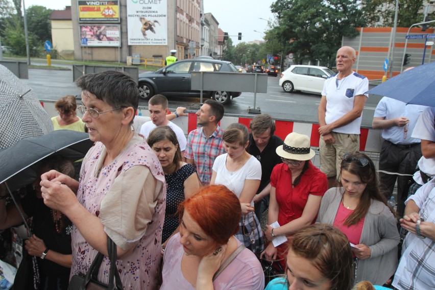 Chorzów: 3 sierpnia, pikieta przed Teatrem Rozrywki