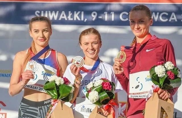 Najszybsze biegaczki na 5000 m. Od lewej: Beata Topka, Angelika Mach i Renata Pliś