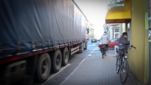 Oto najbardziej zakorkowane miejsca we Wrocławiu według danych z najnowszego Kompleksowego Badania Ruchu we Wrocławiu i otoczeniu. Zobaczcie, gdzie są największe korki - posługujcie się klawiszami strzałek, myszką lub gestami.