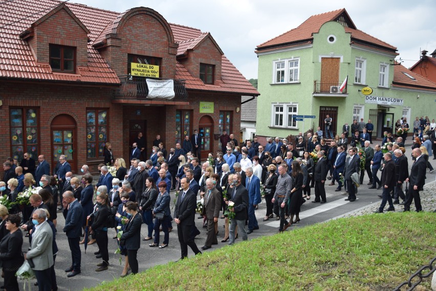 W Czernichowie będą wybierać wójta. Zaczęła się kampania, są już kandydaci