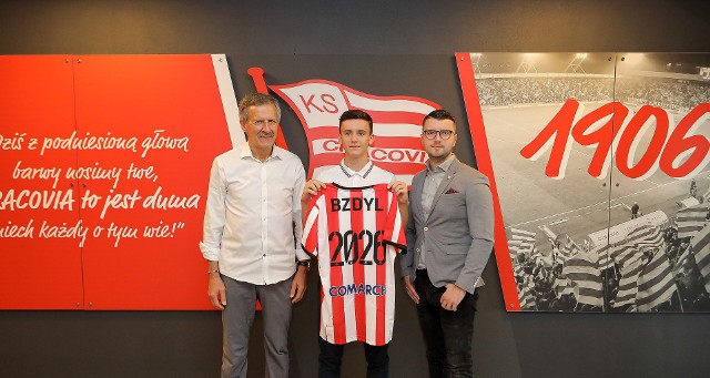 Fabian Bzdyl podpisał profesjonalny kontrakt w Cracovii