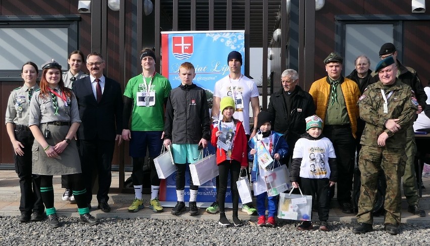 Bieg "Tropem Wilczym" w Lipsku. Mieszkańcy na sportowo uczcili Żołnierzy Wyklętych. Wystartowało prawie 150 osób. Zobacz zdjęcia