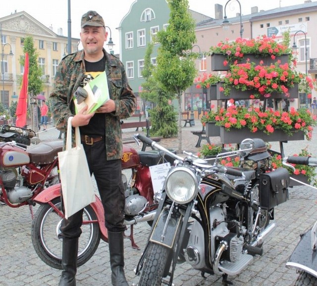 Wystawa zabytkowych motocykli w Wąbrzeźnie 
