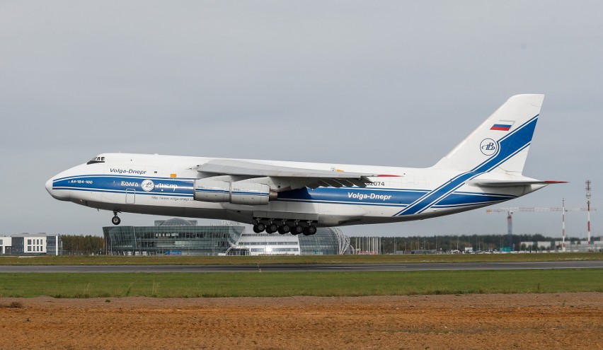 Potężny An-124 Rusłan wystartował z lotniska w Jasionce....