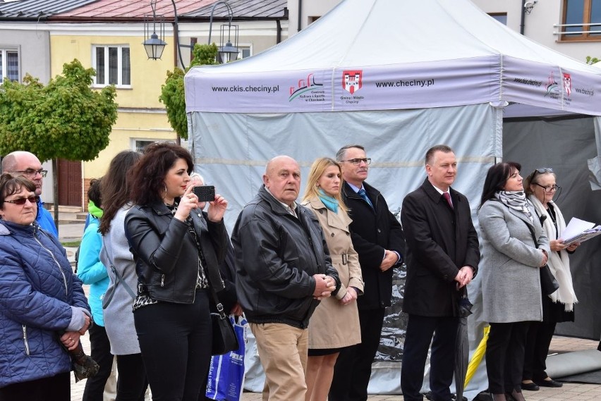 3 Maja w Chęcinach. Było patriotyczne widowisko [ZDJĘCIA]