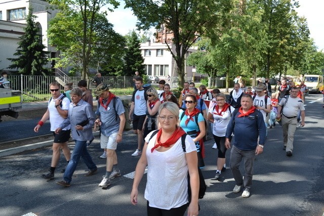 Rybnicka Pielgrzymka na Jasną Górę Wyruszyła