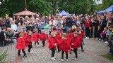 Świetna zabawa w przedszkolu w Jędrzejowie – piknik “Mama, Tata i Ja” już po raz 12 (ZDJĘCIA)