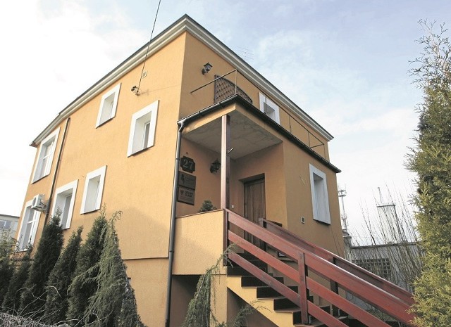Centrum Monitoringu Społecznego mieści się w willi przy ulicy Korfantego we Wrocławiu. Jest wynajmowana od prywatnej osoby