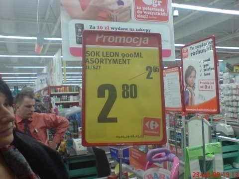 Informacja na stojaku w supermarkecie