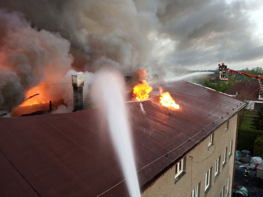 Pożar w Gorczynie. Ponad 20 jednostek w akcji gaśniczej [ZDJĘCIA]