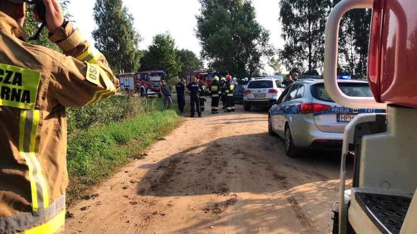 Czołowe zderzenie audi z volkswagenem pomiędzy Krysiakami a Antonią, 19.07.2021