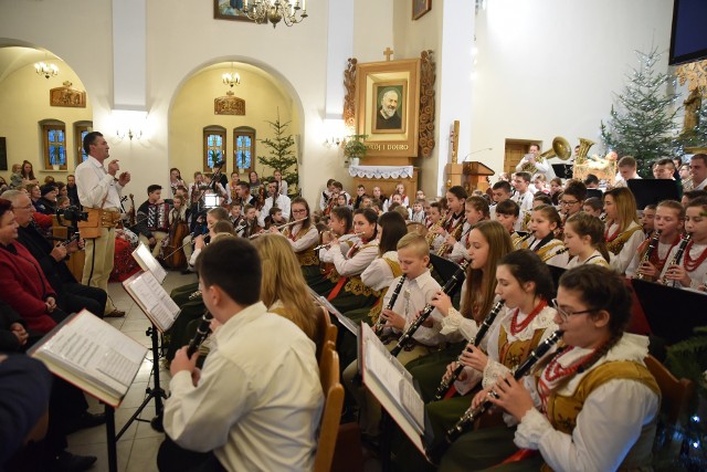 Góralska Orkiestra Dęta ze Skomielna Czarnej i Bogdanówki zagra koncert kolęd w niedzielę w kościele w Skomielnej Czarnej