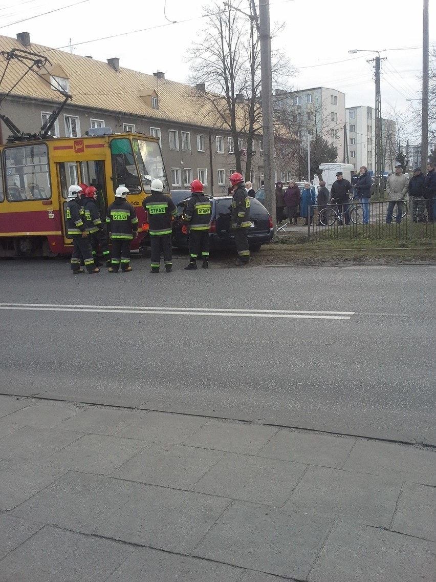 Wypadek w Ozorkowie:Ford kontra tramwaj