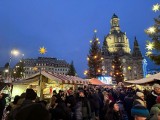 Byliśmy na jarmarku bożonarodzeniowym w Dreźnie. Ile kosztuje grzane wino i curry wurst? 