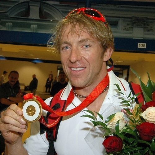 Złoty medal złotym medalem, a złotówki za mistrzostwo olimpijskie też by się przydały - uważa Marek Kolbowicz.