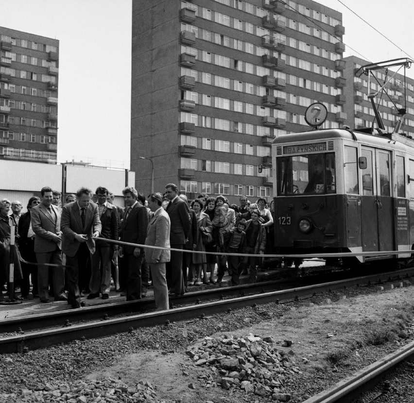 Otwarcie nowej linii tramwajowej ul. Bażyńskich. 1980 rok....