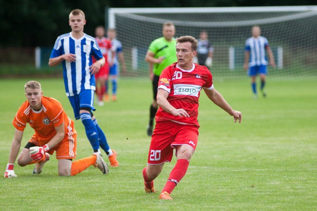 Jantar Ustka pokonał GKS Kolbudy 6:3. Zobacz zdjęcia z meczu.