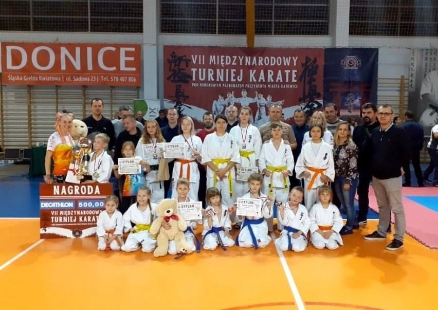 Sosnowiecki Klub Karate walczył na zawodach w Katowicach....