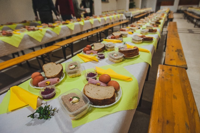 Śniadanie wielkanocne dla samotnych i ubogich w Gdyni 2019