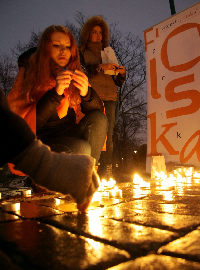 Lampiony wolności dla Ukrainy zapłonęły na pl. Litewskim (ZDJĘCIA, WIDEO)