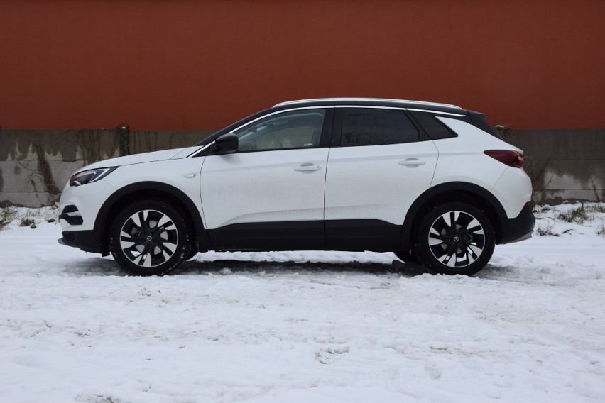 Opel Grandland X 1.2 Turbo 130 KM...