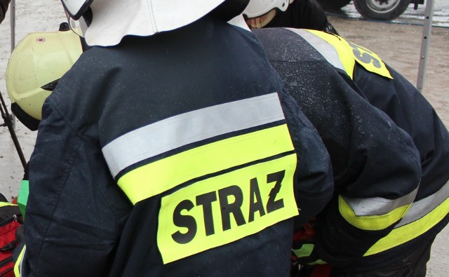 Tragiczny pożar domu w Libiążu. Nie żyje jeden mężczyzna, a drugi została poważnie ranny -