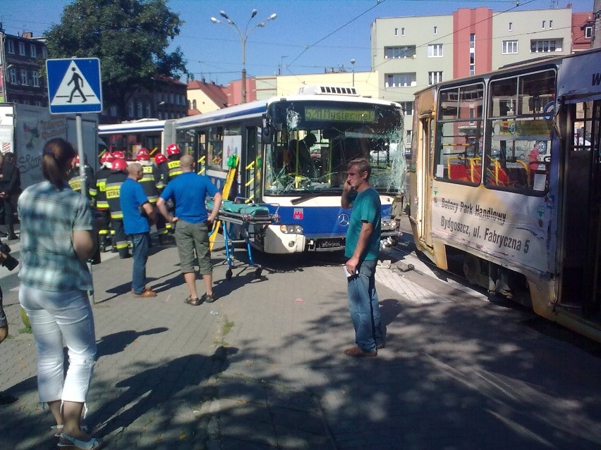 Wypadek na rondzie Bernardyńskim