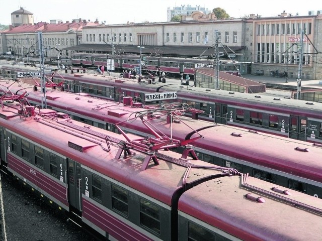 W PKP PLK zapewniają, że o remoncie torów w Rzeszowie nie zapomniano. Jego projekt zostanie zlecony jeszcze w tym roku.