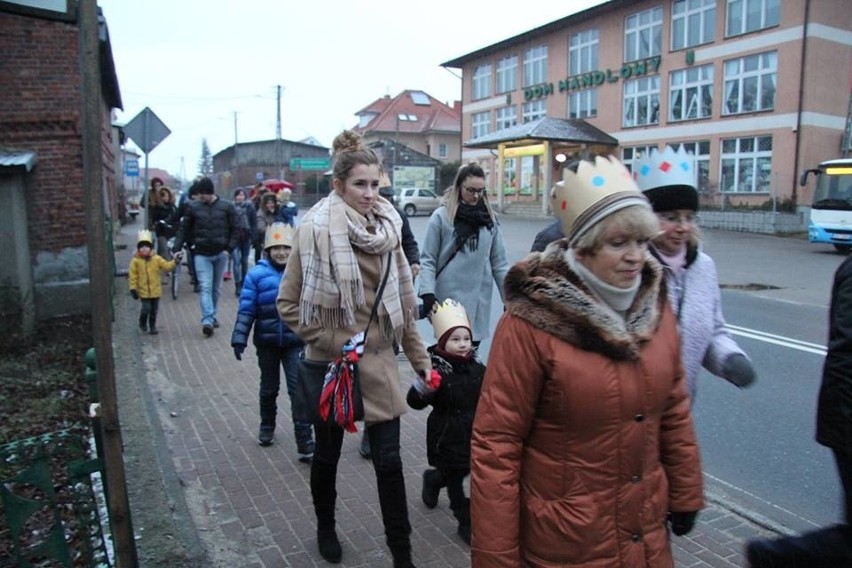 Przegląd zespołów kolędniczych w Tuchomiu.