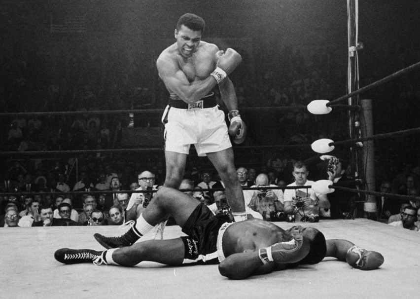 Muhammad Ali nosił przydomek "Największy" (ang. "The...
