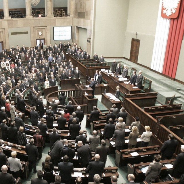Wyzwiska, lapsusy, ordynarne błędy - to językowa codzienność polskiego parlamentu.