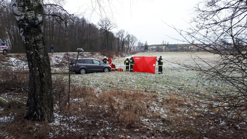 Policjanci otrzymali zgłoszenie o zdarzeniu drogowym o...