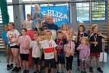 UKS Bliza Władysławowo zaprosiła na turniej badmintona najmłodszych. Rywalizacja dzieci była zacięta i wesoła | ZDJĘCIA, WIDEO