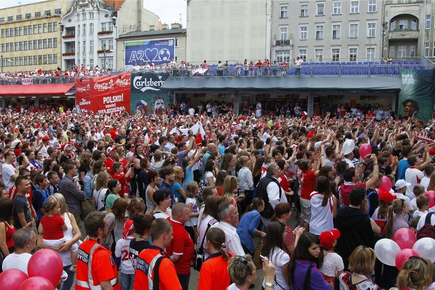 W czasie Euro 2012 strefa kibica na placu Wolności cieszyła...